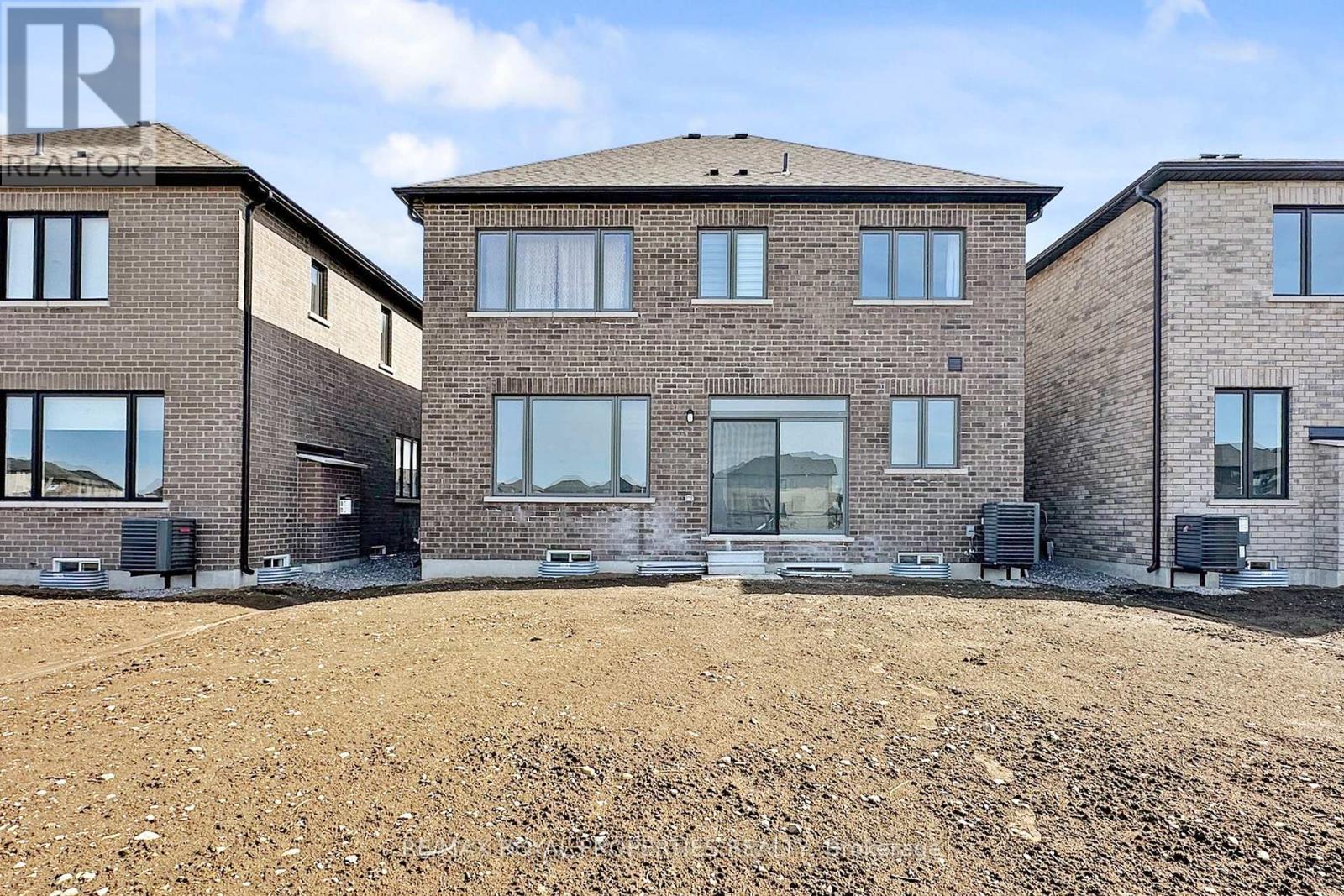 29 O'neil Street, Kawartha Lakes (Lindsay), Ontario  K9V 0R4 - Photo 48 - X12095006