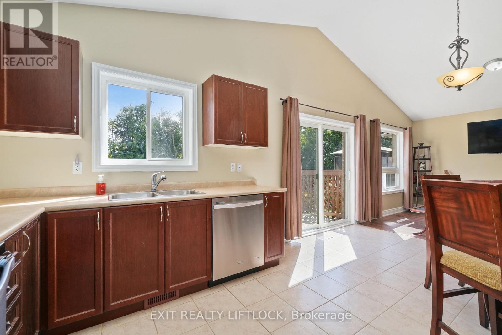 36 White Hart Lane, Trent Hills (Hastings), Ontario  K0L 1Y0 - Photo 5 - X12095751