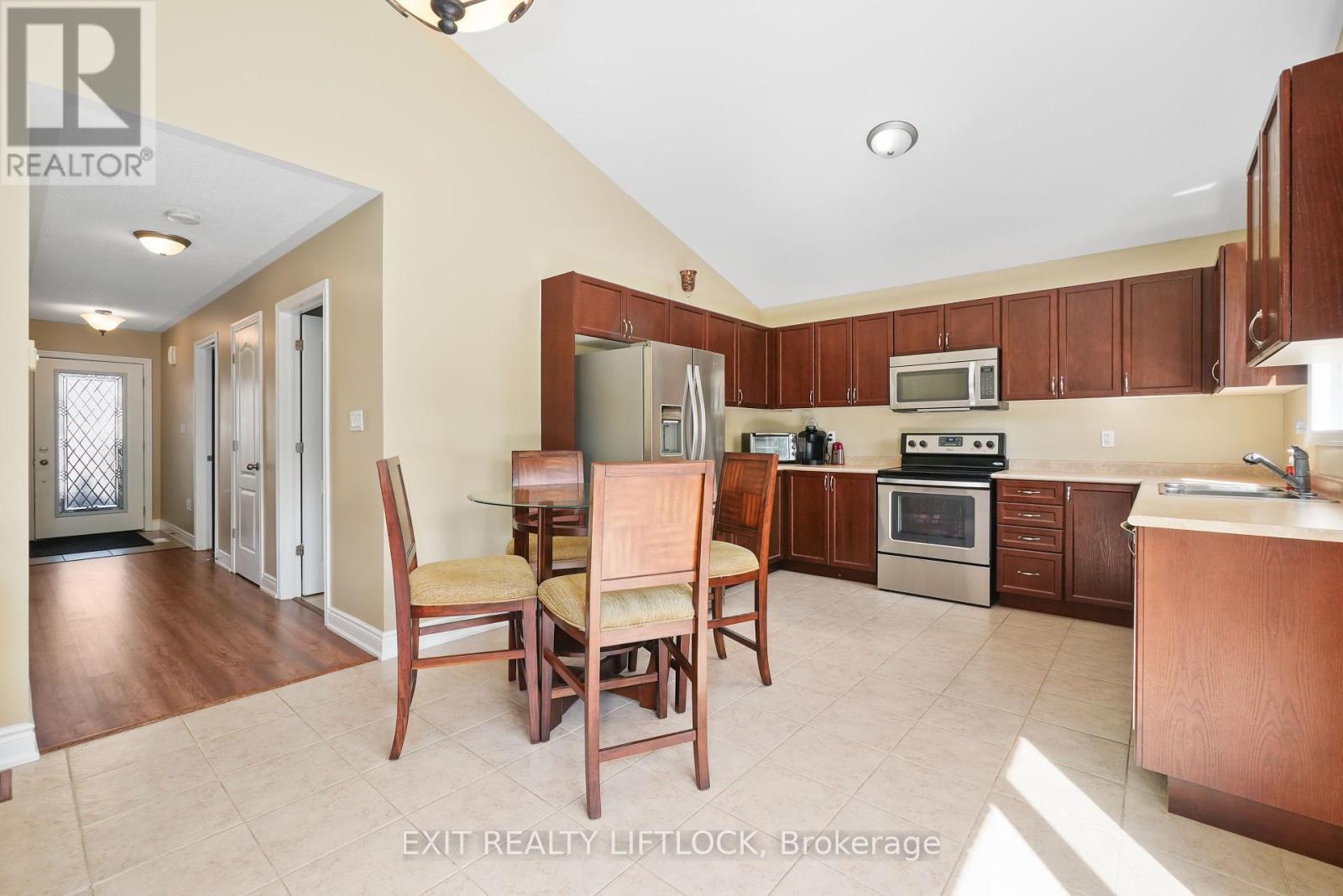 36 White Hart Lane, Trent Hills (Hastings), Ontario  K0L 1Y0 - Photo 6 - X12095751