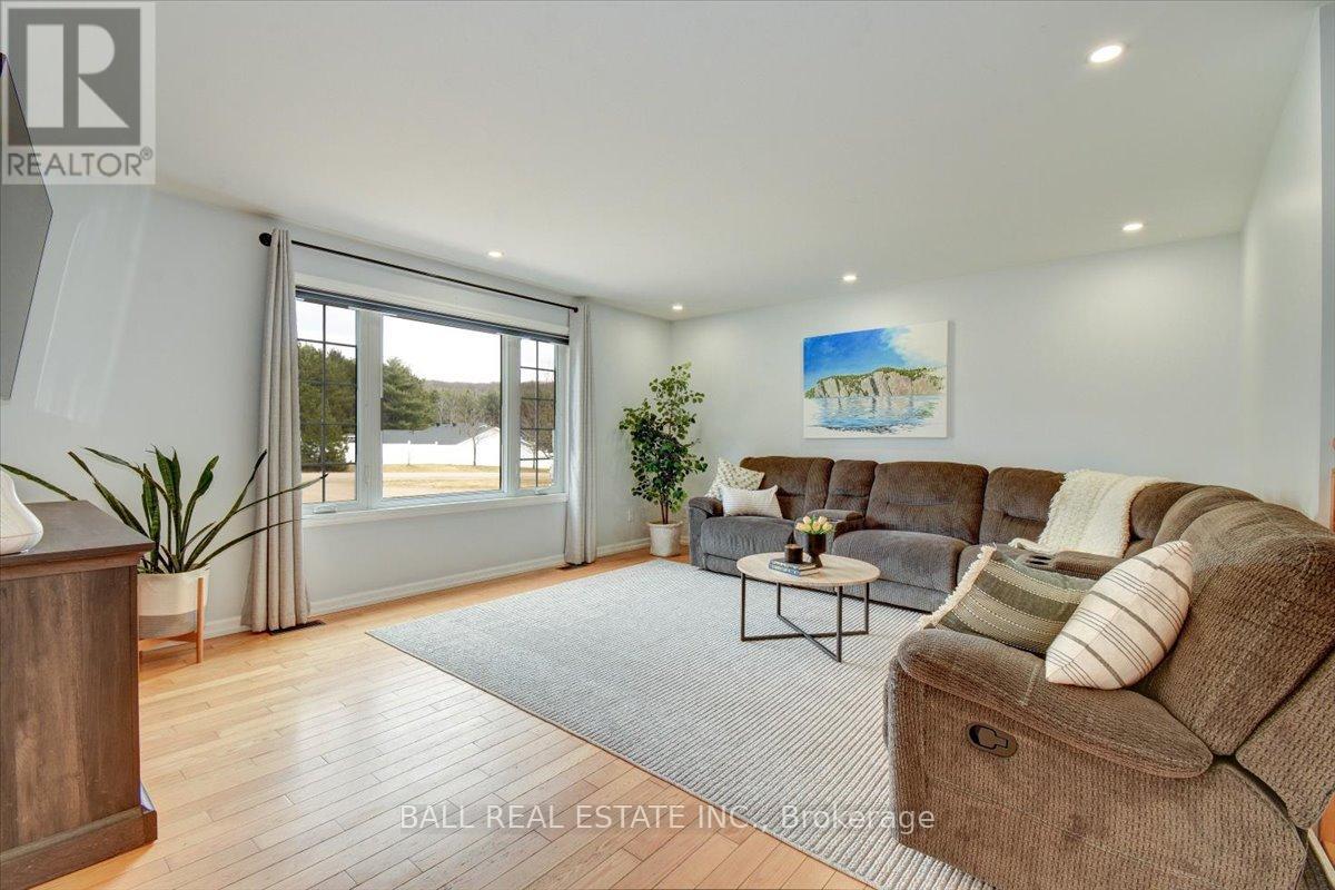 34 Wilson Lane, Hastings Highlands (Herschel Ward), Ontario  K0L 1C0 - Photo 23 - X12095861