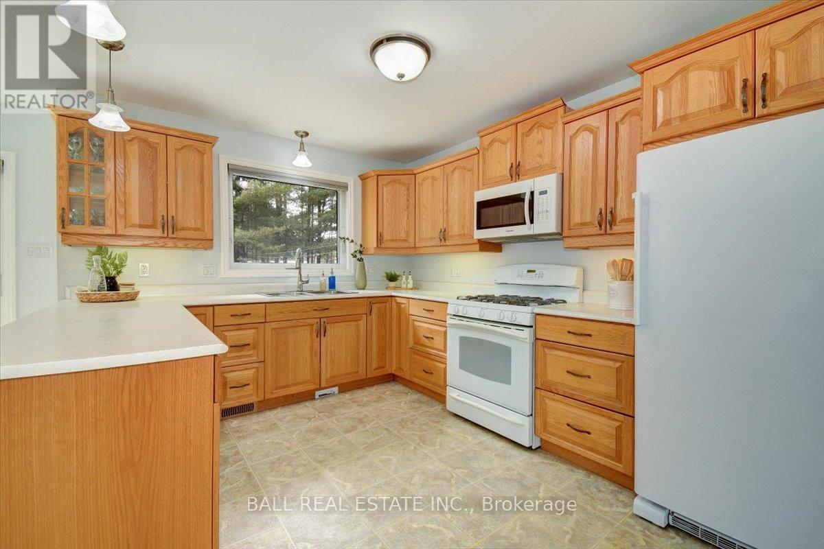 34 Wilson Lane, Hastings Highlands (Herschel Ward), Ontario  K0L 1C0 - Photo 28 - X12095861
