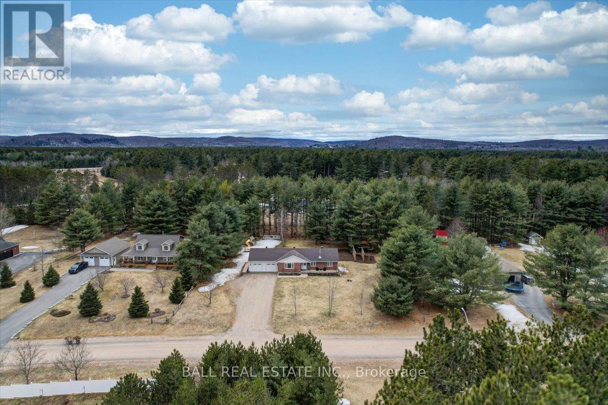 34 Wilson Lane, Hastings Highlands (Herschel Ward), Ontario  K0L 1C0 - Photo 6 - X12095861