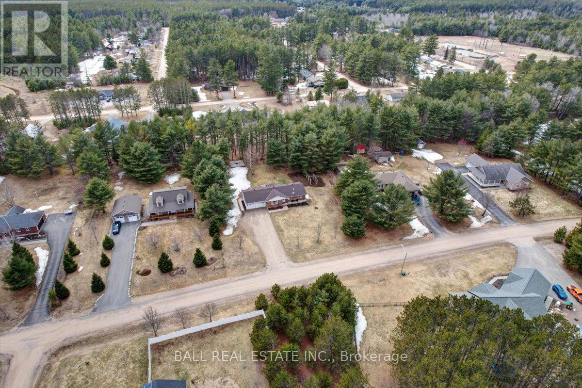 34 Wilson Lane, Hastings Highlands (Herschel Ward), Ontario  K0L 1C0 - Photo 7 - X12095861