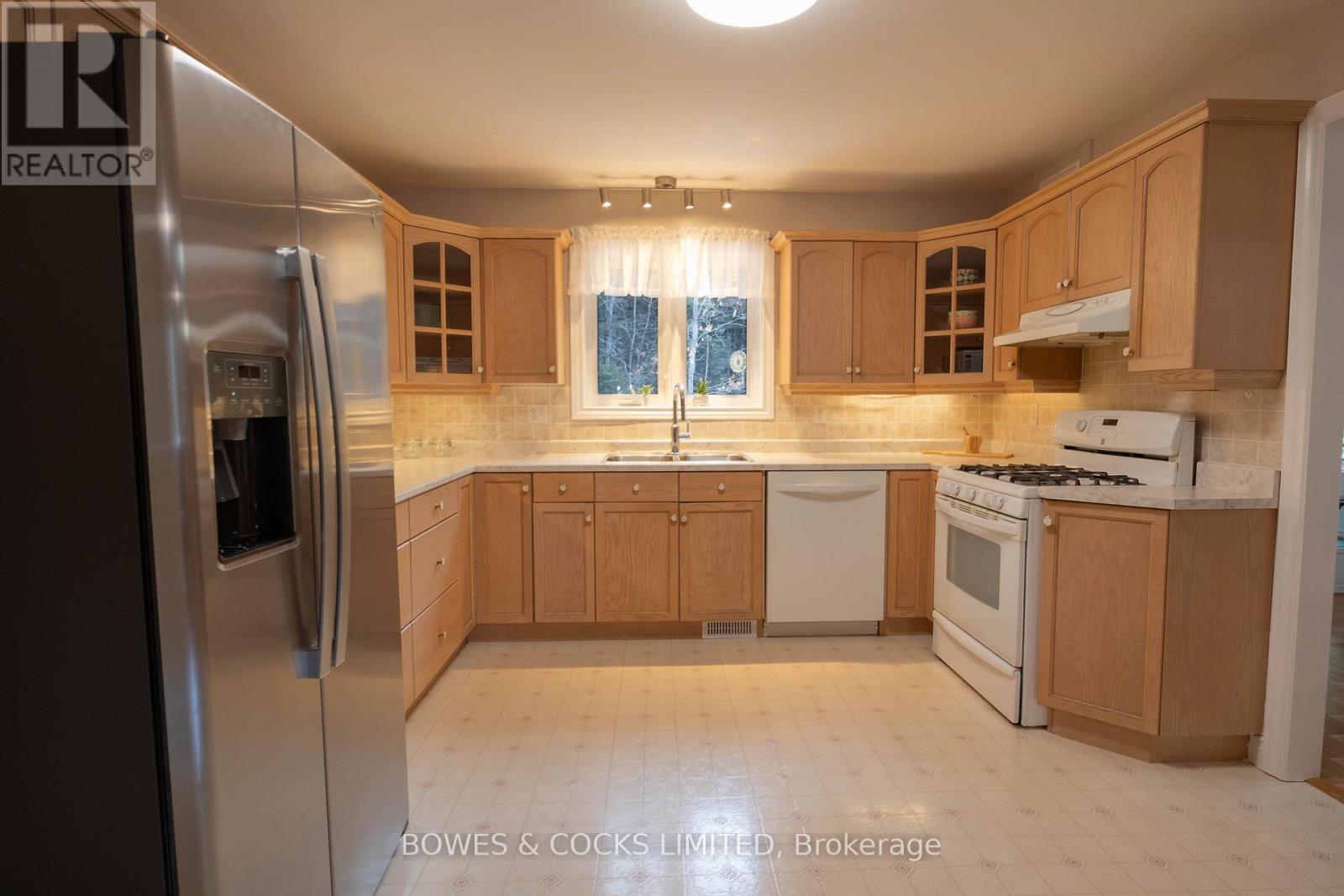 88 Simeon Crescent, North Kawartha, Ontario  K0L 1A0 - Photo 19 - X12095905