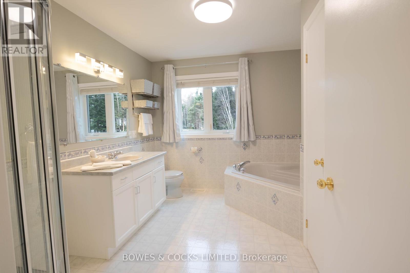 88 Simeon Crescent, North Kawartha, Ontario  K0L 1A0 - Photo 25 - X12095905