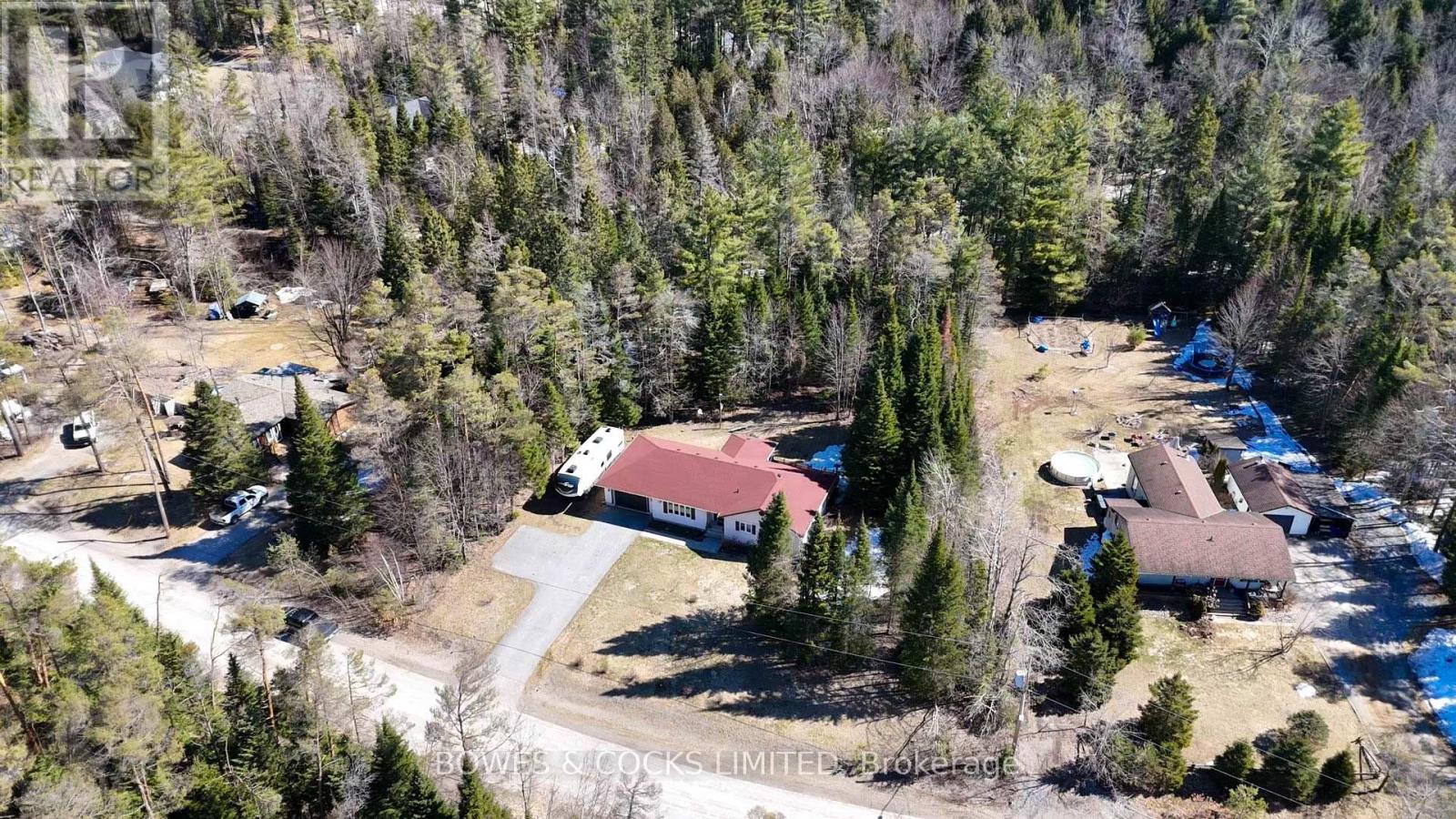88 Simeon Crescent, North Kawartha, Ontario  K0L 1A0 - Photo 5 - X12095905