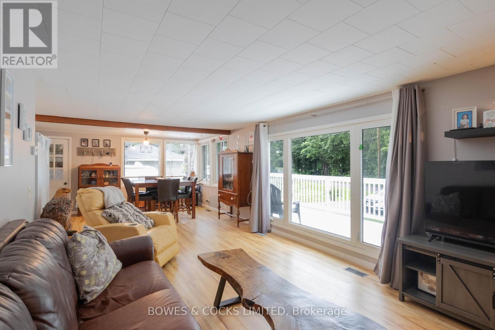 1545 Westview Crescent, Selwyn, Ontario  K0L 2H0 - Photo 16 - X12095991