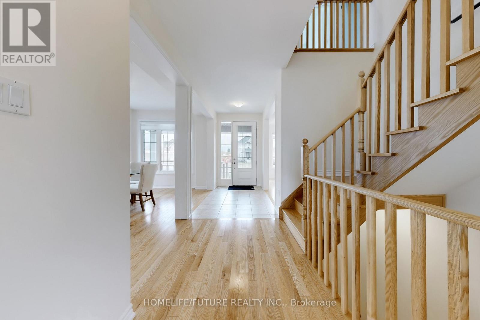 6 Golden Meadows Drive, Otonabee-South Monaghan, Ontario  K9J 0K8 - Photo 4 - X12096285