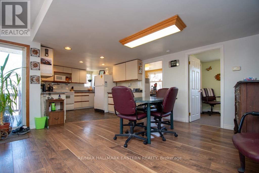 4018 County Road 36, Trent Lakes, Ontario  K0L 1J0 - Photo 13 - X12096864