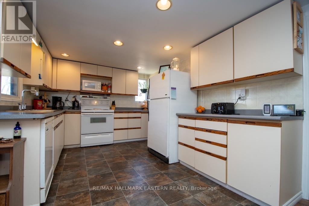 4018 County Road 36, Trent Lakes, Ontario  K0L 1J0 - Photo 15 - X12096864