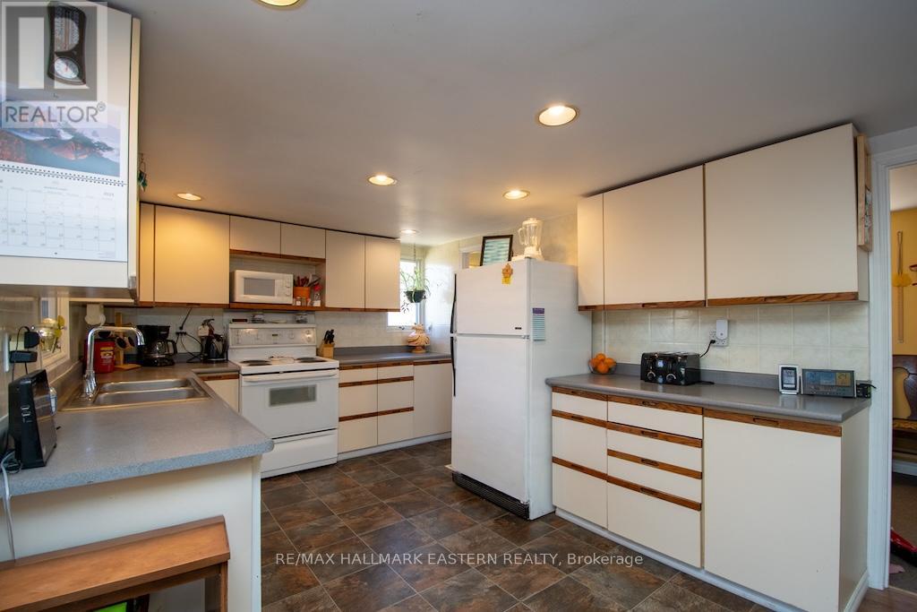 4018 County Road 36, Trent Lakes, Ontario  K0L 1J0 - Photo 17 - X12096864
