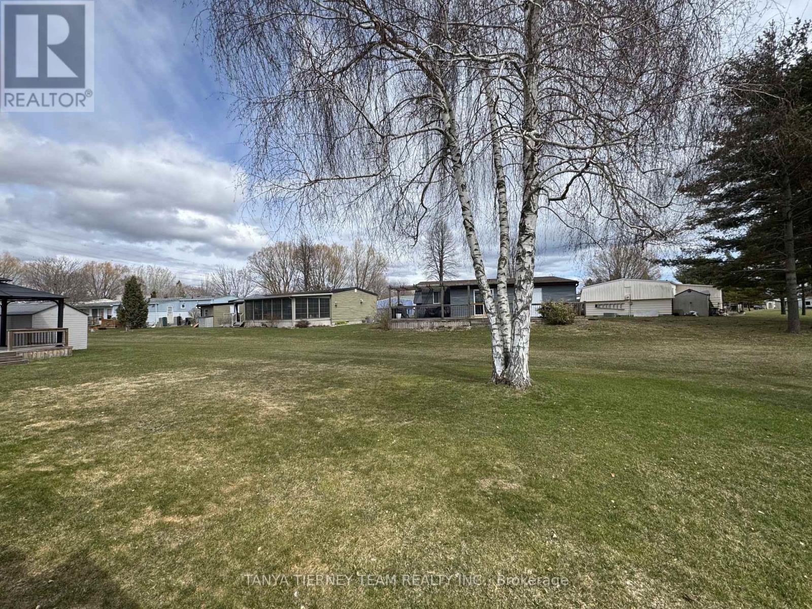 6 The Cove Road, Clarington (Newcastle), Ontario  L1B 1B9 - Photo 31 - E12096851