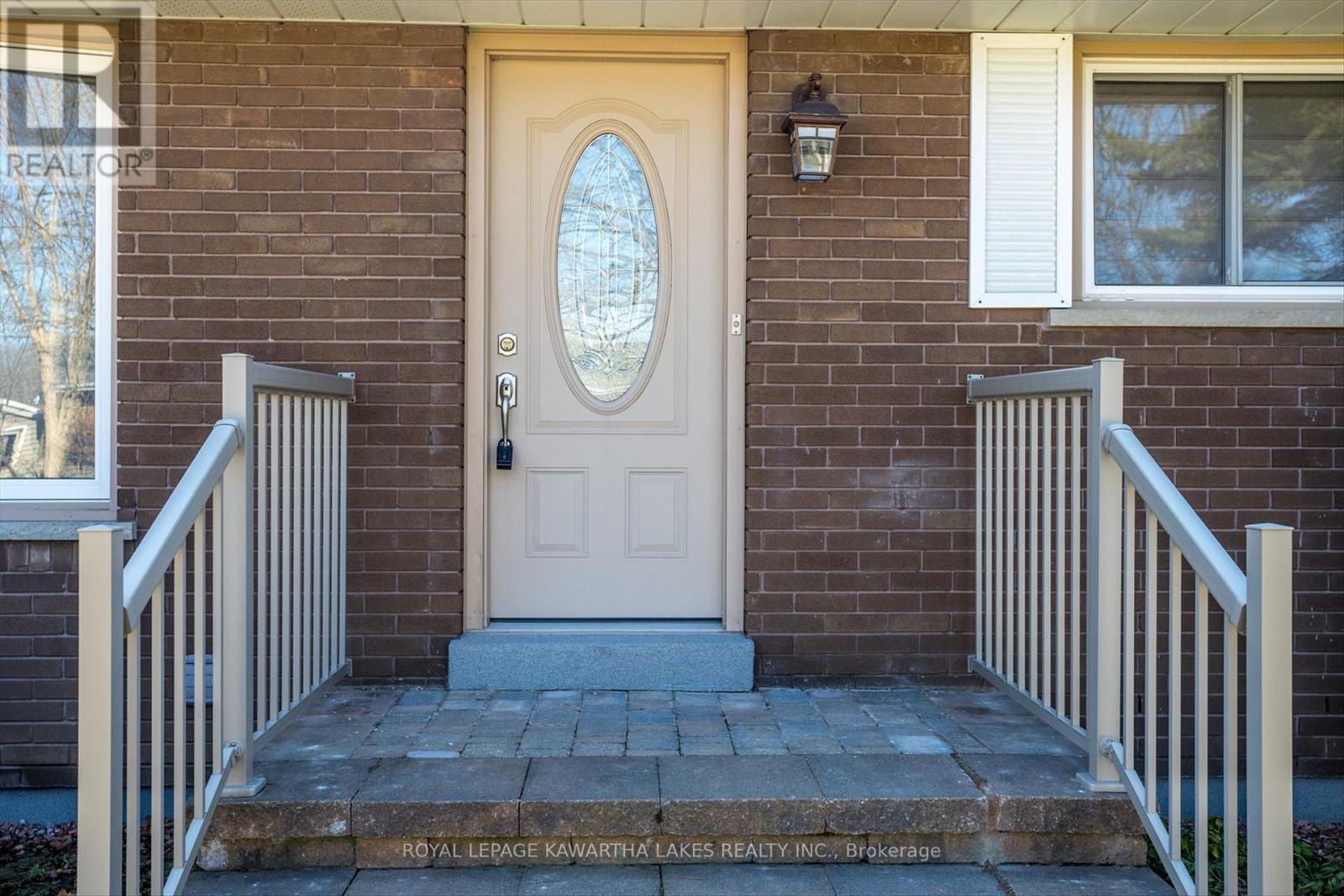 159 Adelaide Street N, Kawartha Lakes (Lindsay), Ontario  K9V 4M5 - Photo 4 - X12097732