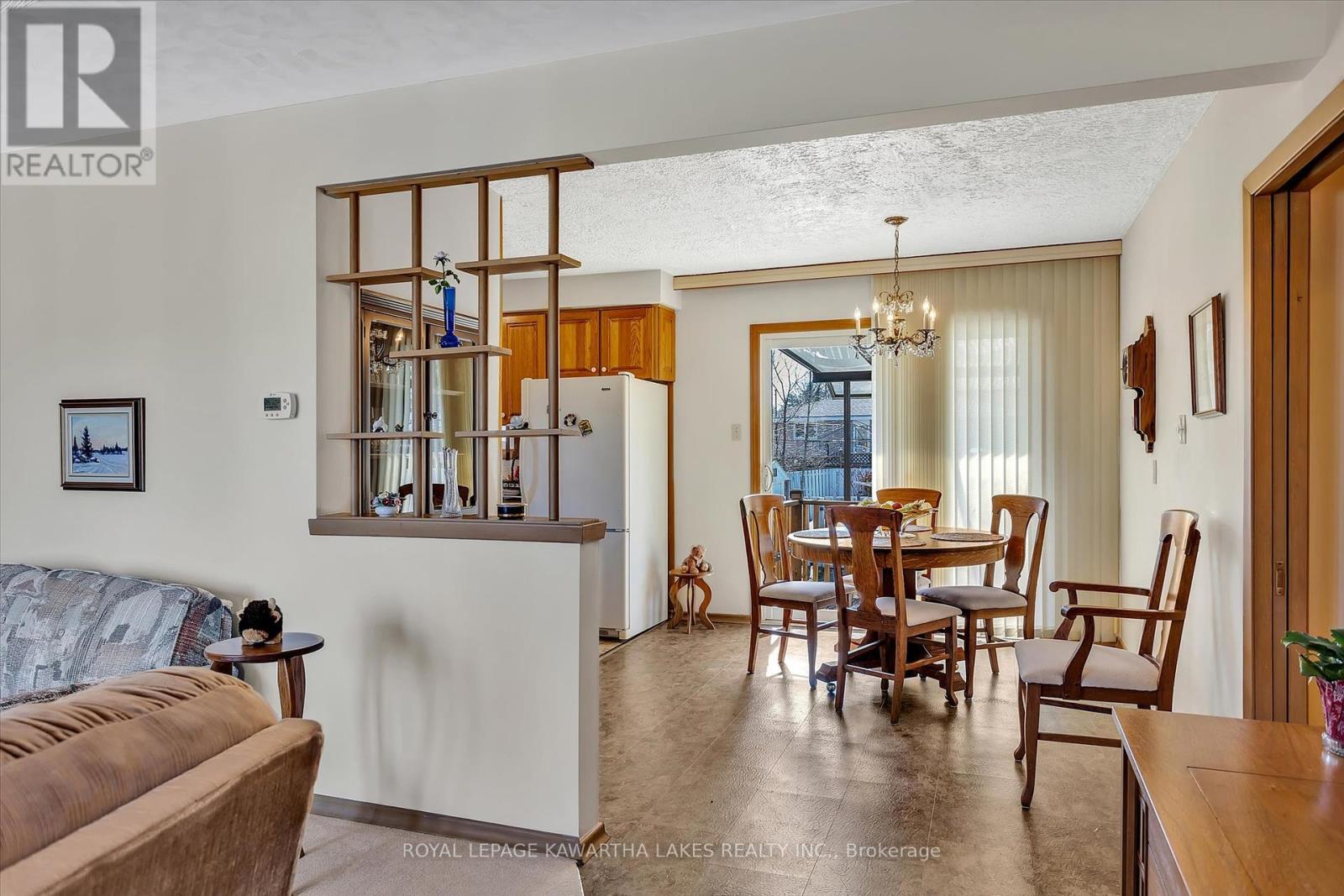 159 Adelaide Street N, Kawartha Lakes (Lindsay), Ontario  K9V 4M5 - Photo 6 - X12097732