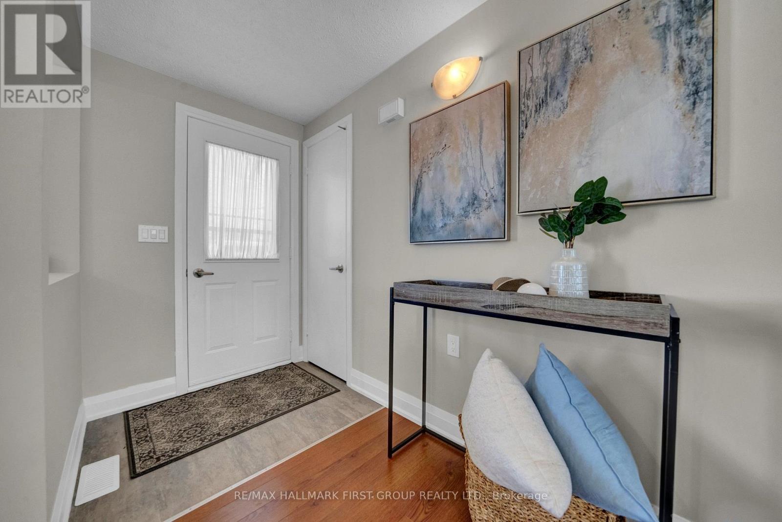112 Bluffs Road, Clarington (Newcastle), Ontario  L1B 1B9 - Photo 8 - E12098011