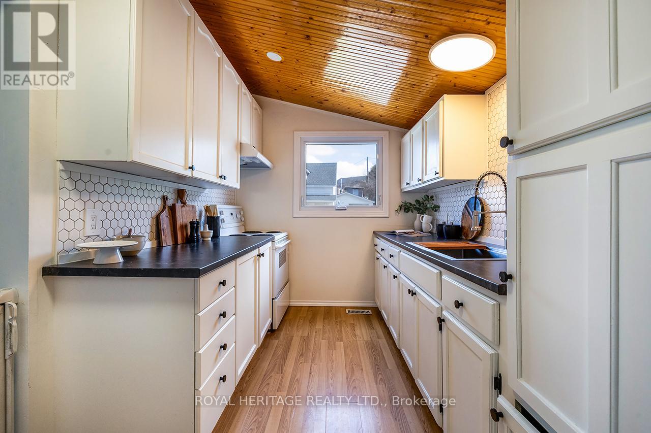 5052 Boulton Street, Hamilton Township (Bewdley), Ontario  K0L 1E0 - Photo 7 - X12098588