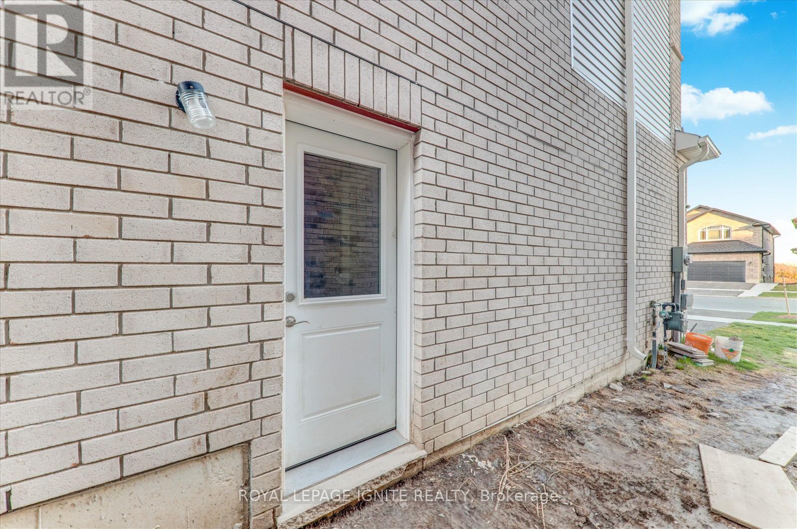 101 York Drive, Peterborough (Northcrest), Ontario  K9K 0H7 - Photo 24 - X12099064