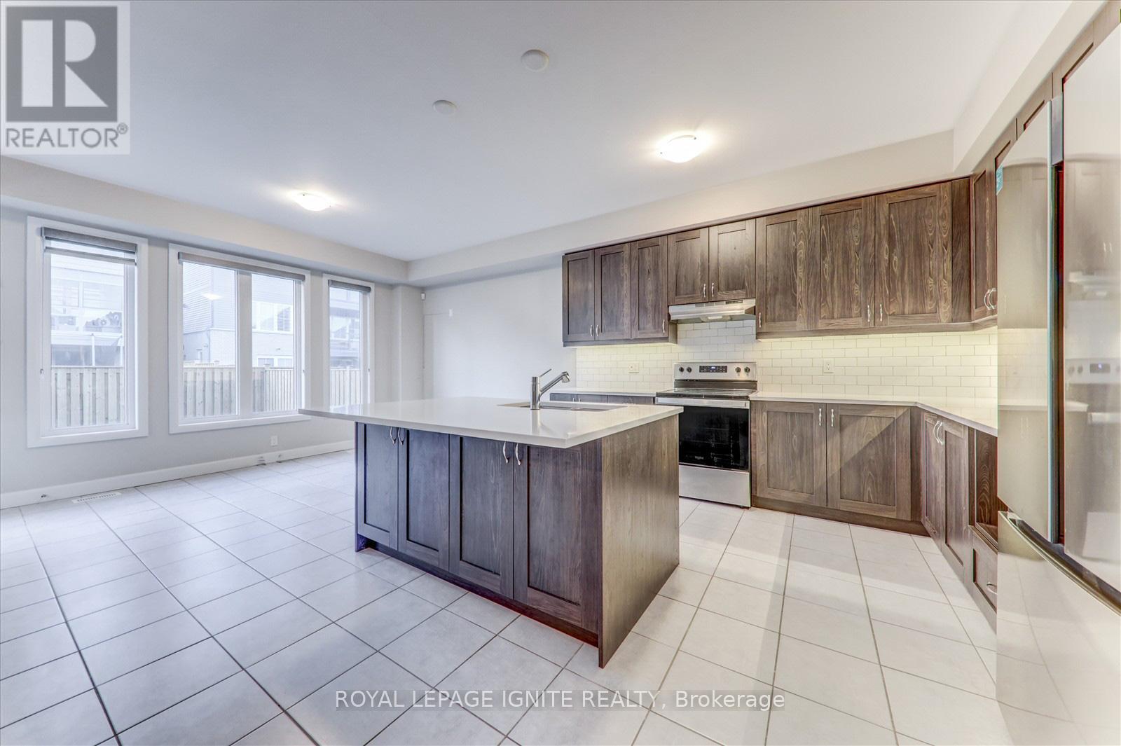 101 York Drive, Peterborough (Northcrest), Ontario  K9K 0H7 - Photo 7 - X12099064