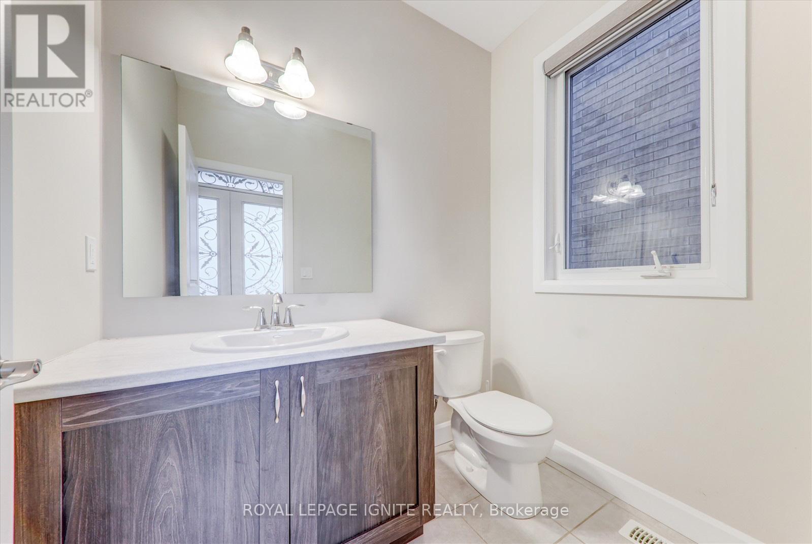 101 York Drive, Peterborough (Northcrest), Ontario  K9K 0H7 - Photo 8 - X12099064