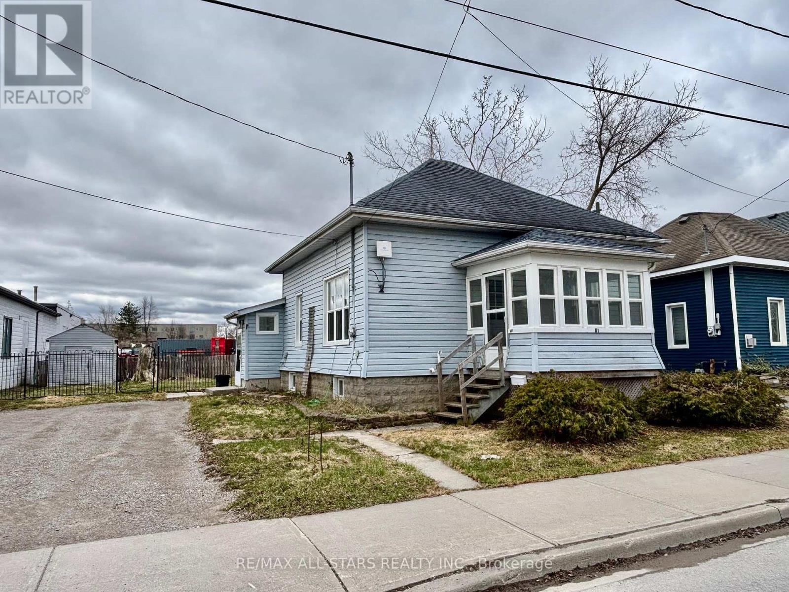 81 DURHAM STREET W, kawartha lakes (lindsay), Ontario