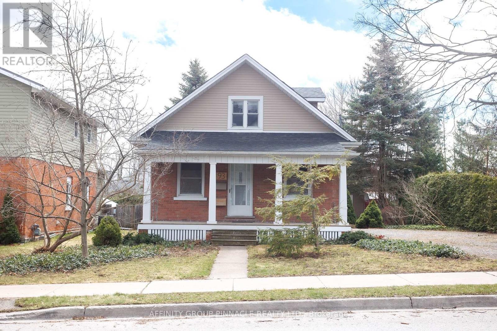 93 GLENELG STREET W, kawartha lakes (lindsay), Ontario