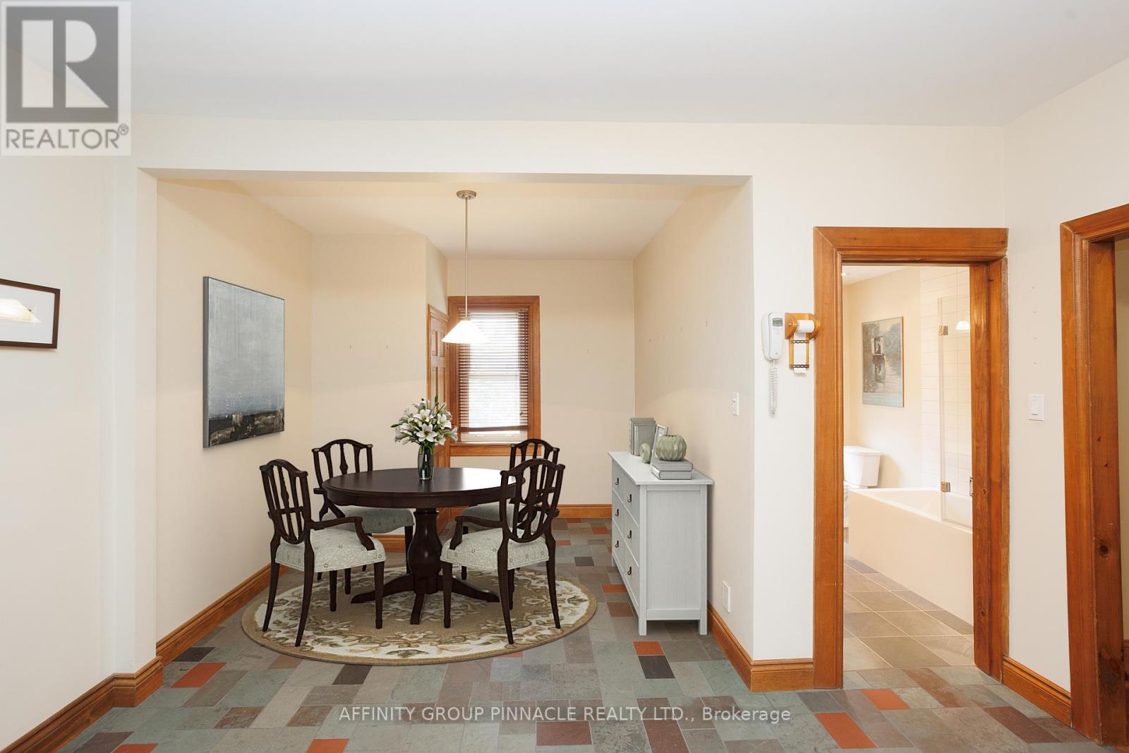 93 Glenelg Street W, Kawartha Lakes (Lindsay), Ontario  K9V 2V8 - Photo 18 - X12099586