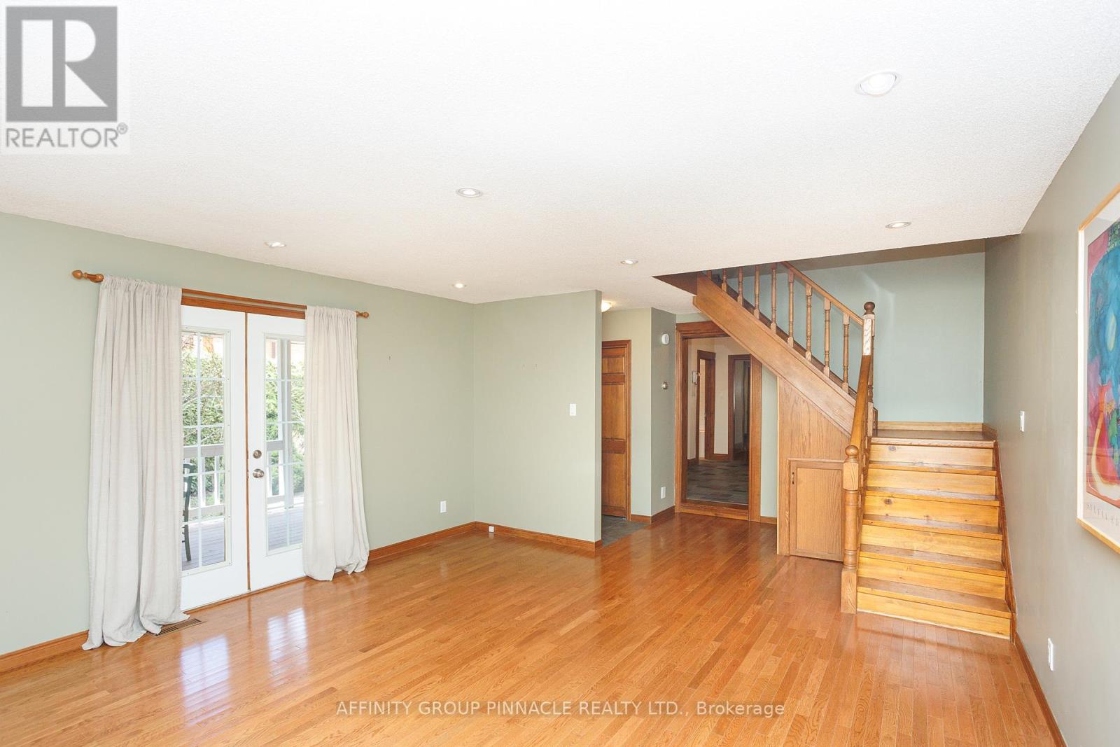 93 Glenelg Street W, Kawartha Lakes (Lindsay), Ontario  K9V 2V8 - Photo 22 - X12099586