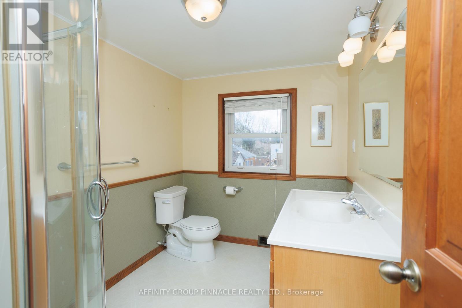 93 Glenelg Street W, Kawartha Lakes (Lindsay), Ontario  K9V 2V8 - Photo 28 - X12099586