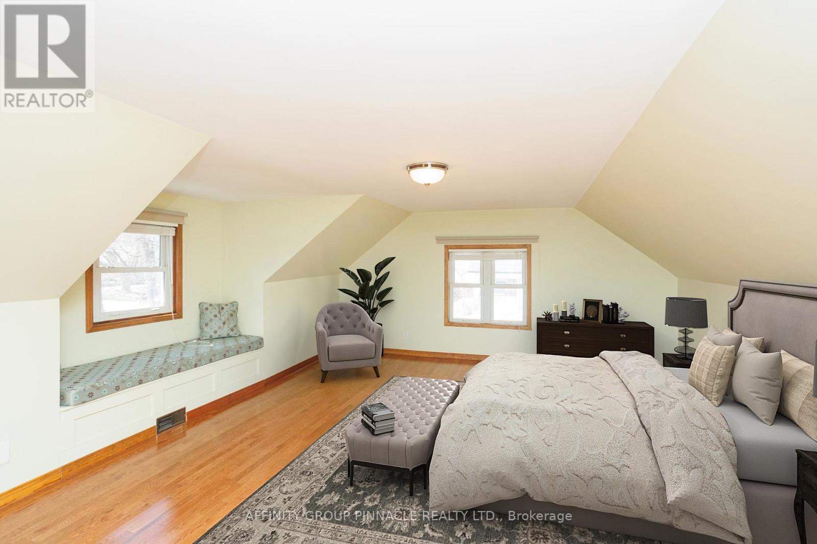 93 Glenelg Street W, Kawartha Lakes (Lindsay), Ontario  K9V 2V8 - Photo 34 - X12099586
