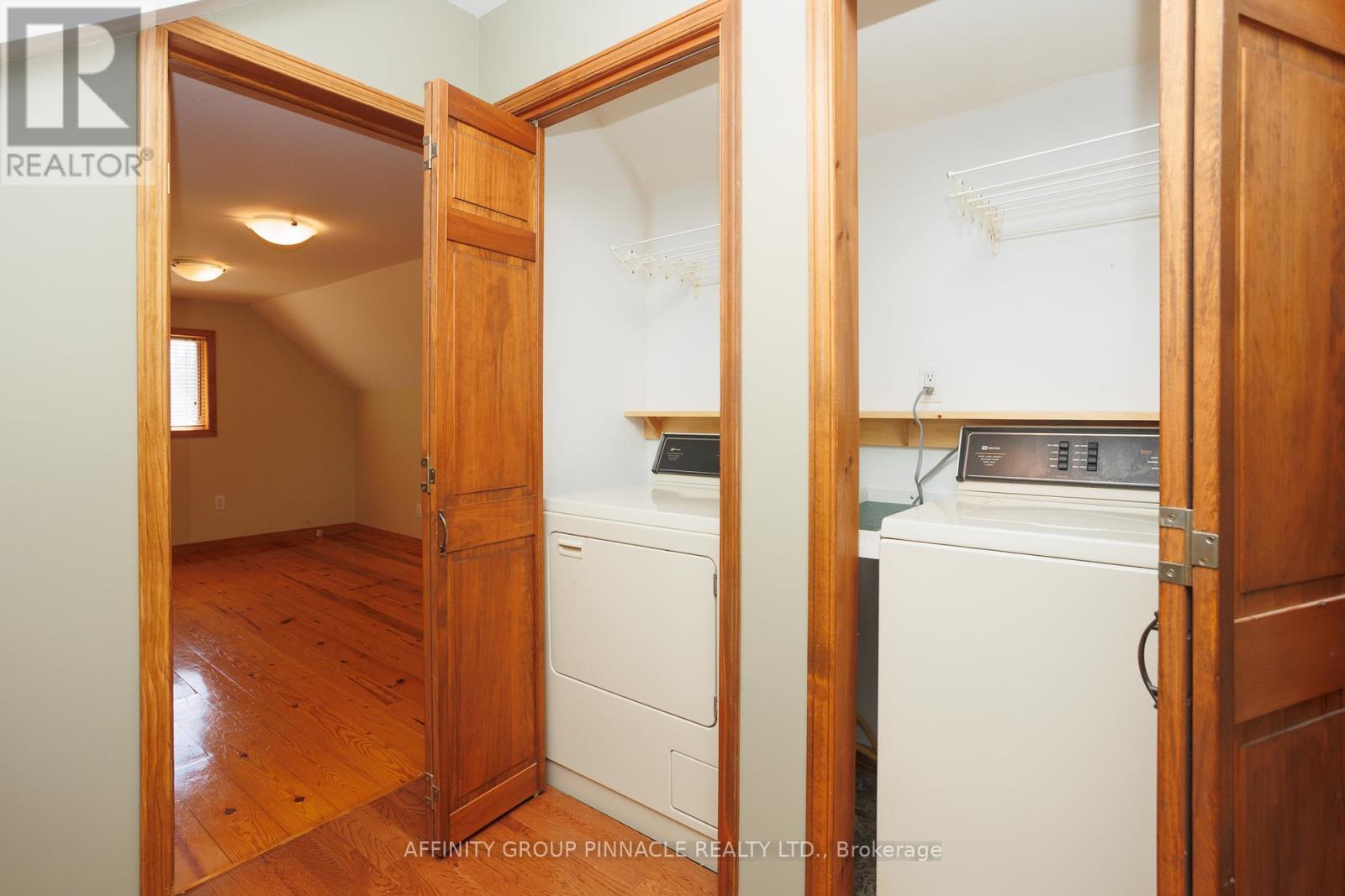 93 Glenelg Street W, Kawartha Lakes (Lindsay), Ontario  K9V 2V8 - Photo 37 - X12099586
