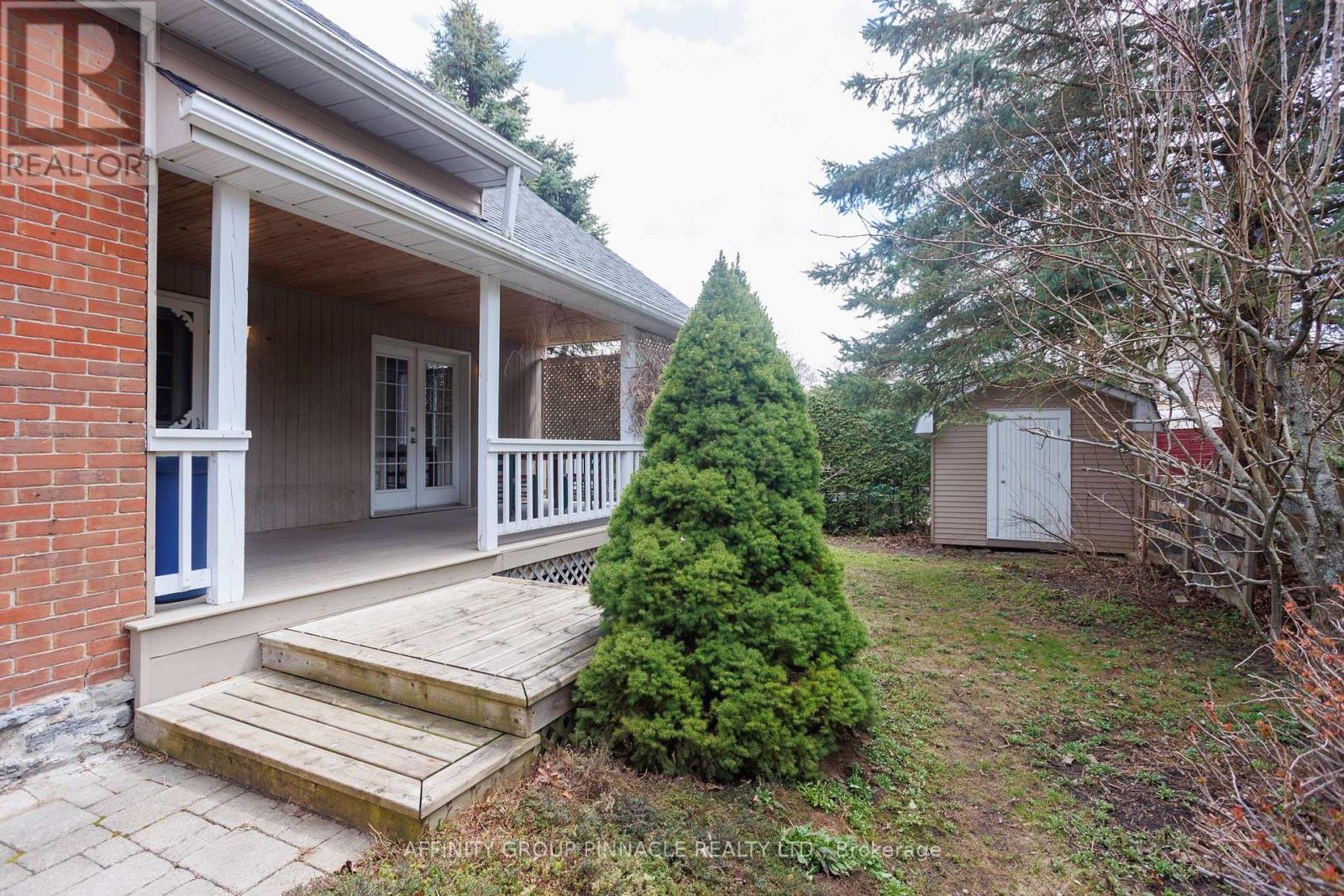 93 Glenelg Street W, Kawartha Lakes (Lindsay), Ontario  K9V 2V8 - Photo 42 - X12099586