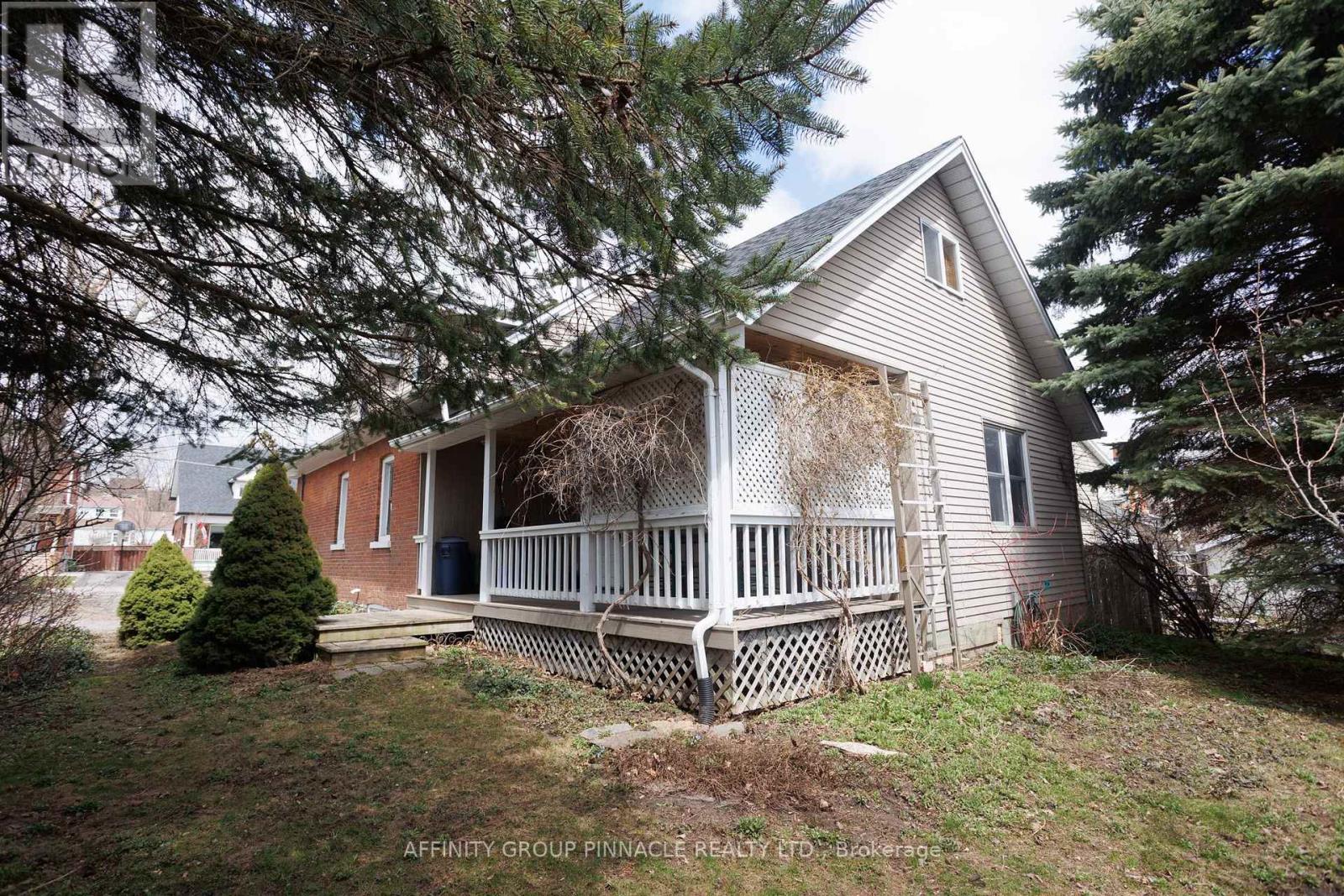 93 Glenelg Street W, Kawartha Lakes (Lindsay), Ontario  K9V 2V8 - Photo 45 - X12099586