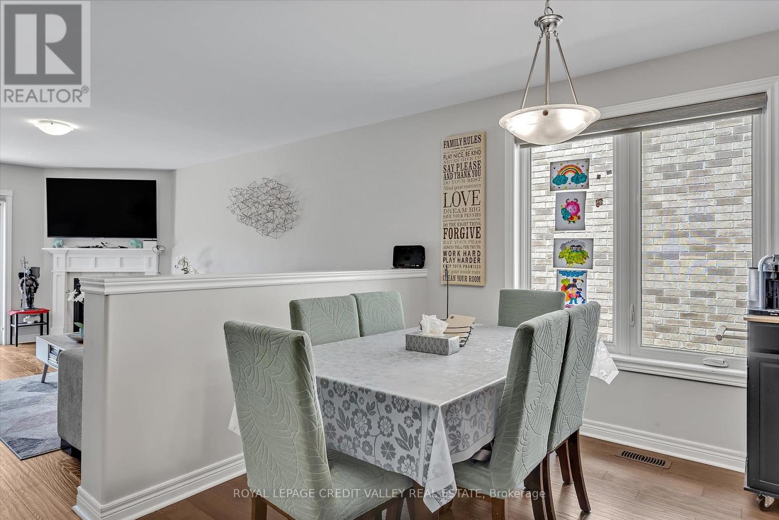 607 Lemay Grove E, Smith-Ennismore-Lakefield, Ontario  K9K 0H1 - Photo 11 - X12099890
