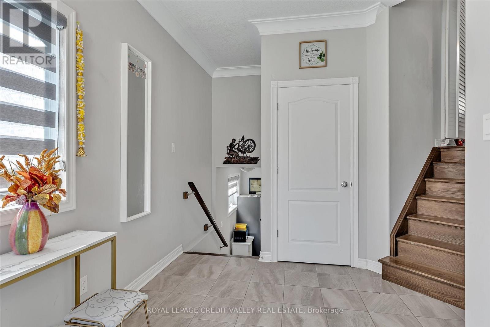 607 Lemay Grove E, Smith-Ennismore-Lakefield, Ontario  K9K 0H1 - Photo 5 - X12099890