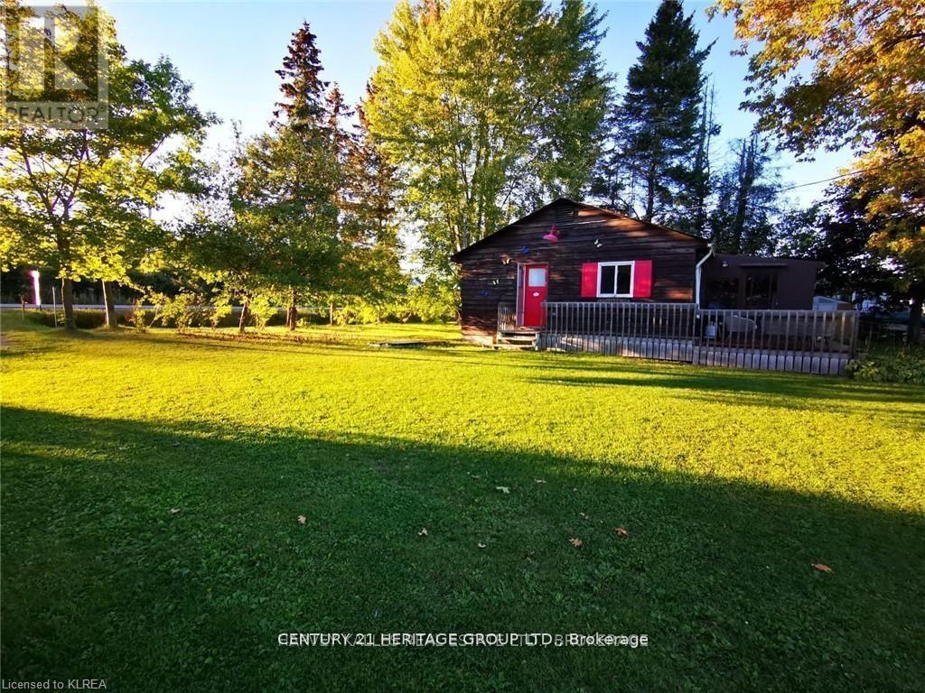 1980 Pigeon Lake Road, Kawartha Lakes, Ontario  K9V 4R5 - Photo 6 - X12100063