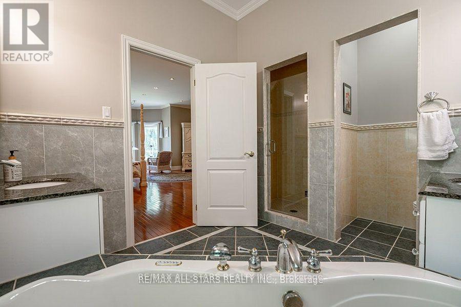 182 Charlore Park Drive, Kawartha Lakes (Omemee), Ontario  K0L 2W0 - Photo 19 - X12100822