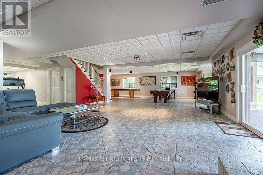 182 Charlore Park Drive, Kawartha Lakes (Omemee), Ontario  K0L 2W0 - Photo 24 - X12100822