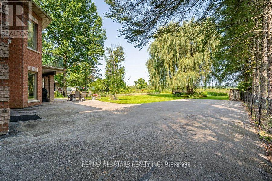 182 Charlore Park Drive, Kawartha Lakes (Omemee), Ontario  K0L 2W0 - Photo 35 - X12100822