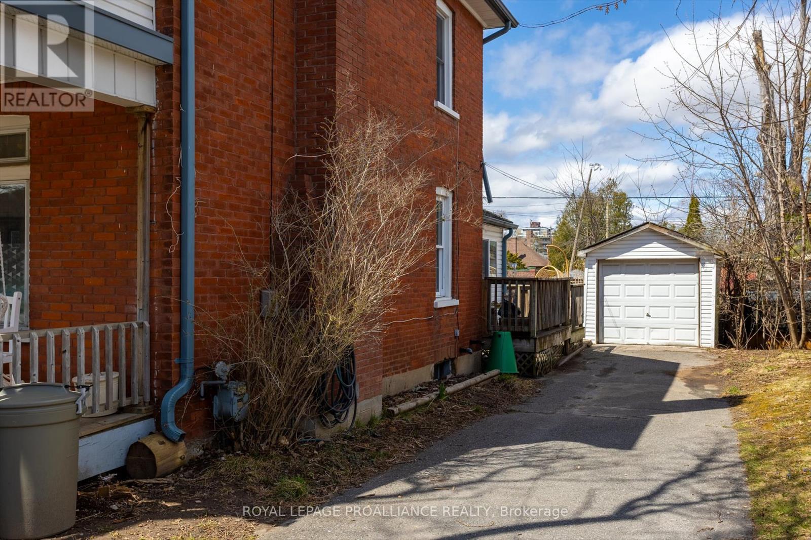 590 Murray Street, Peterborough Central (North), Ontario  K9H 2V1 - Photo 33 - X12100868