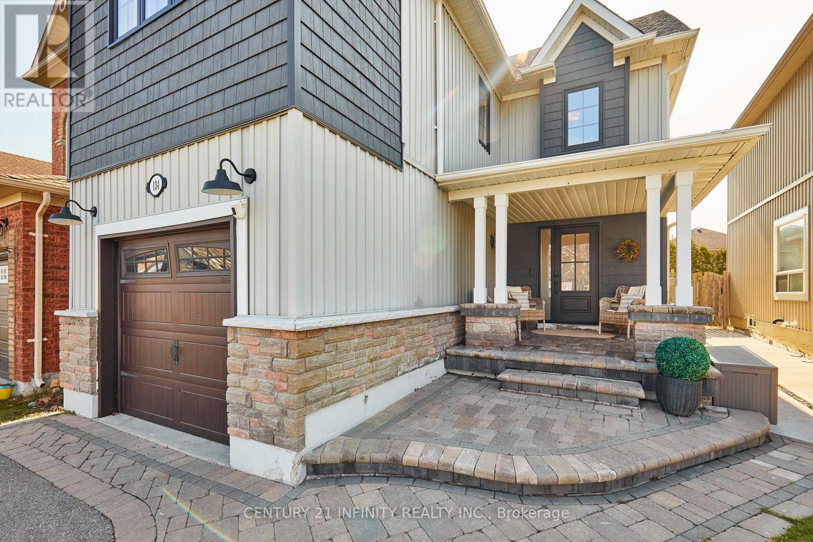 134 Laking Drive, Clarington (Newcastle), Ontario  L1B 1P9 - Photo 2 - E12101962