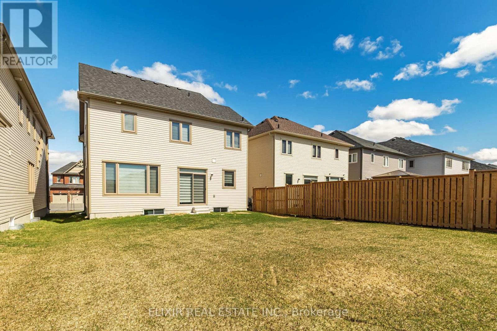 25 Hennessey Crescent, Kawartha Lakes (Lindsay), Ontario  K9V 0P3 - Photo 36 - X12101795