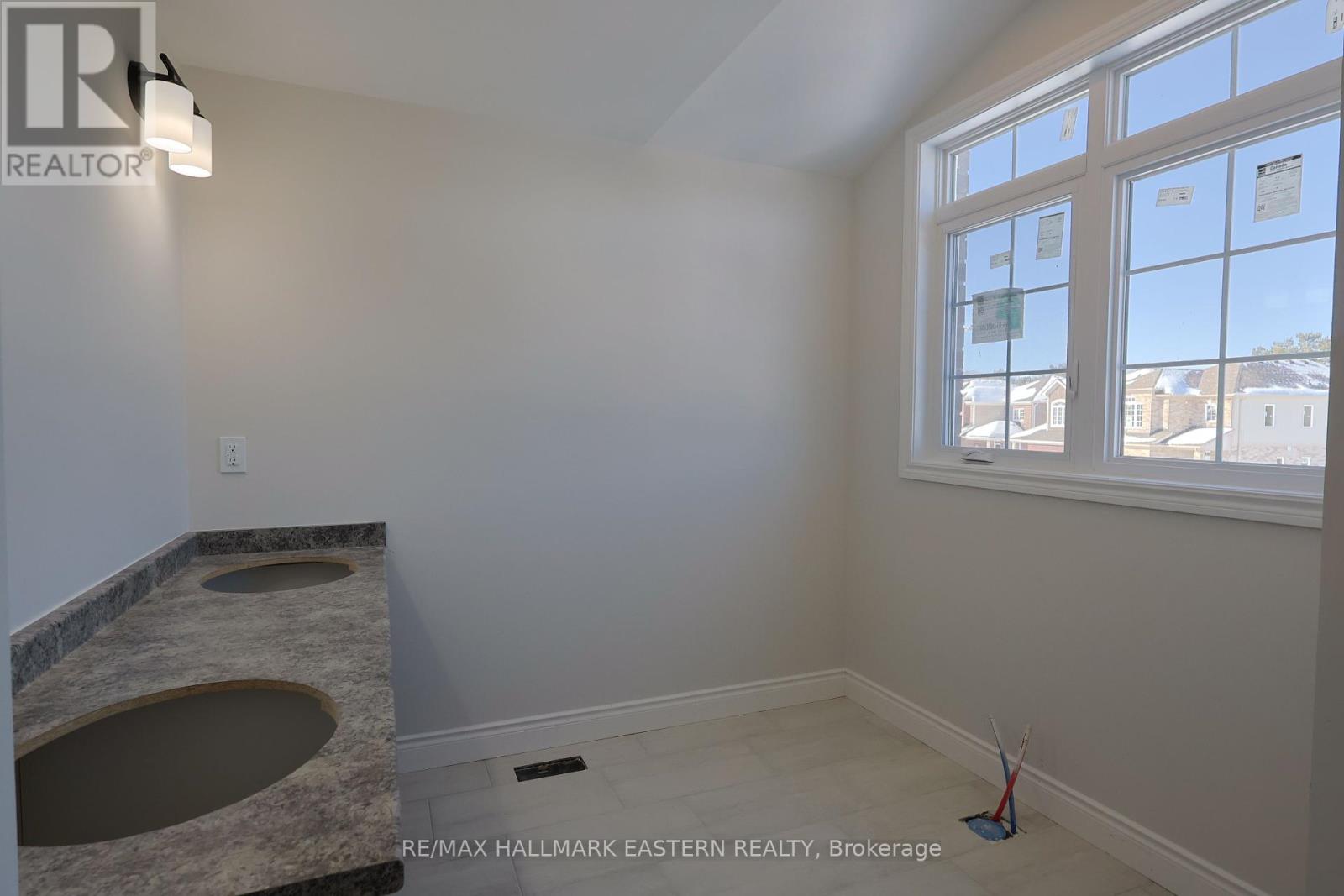 35 Coldbrook Drive, Cavan Monaghan (Cavan Twp), Ontario  L0A 1G0 - Photo 16 - X12102068