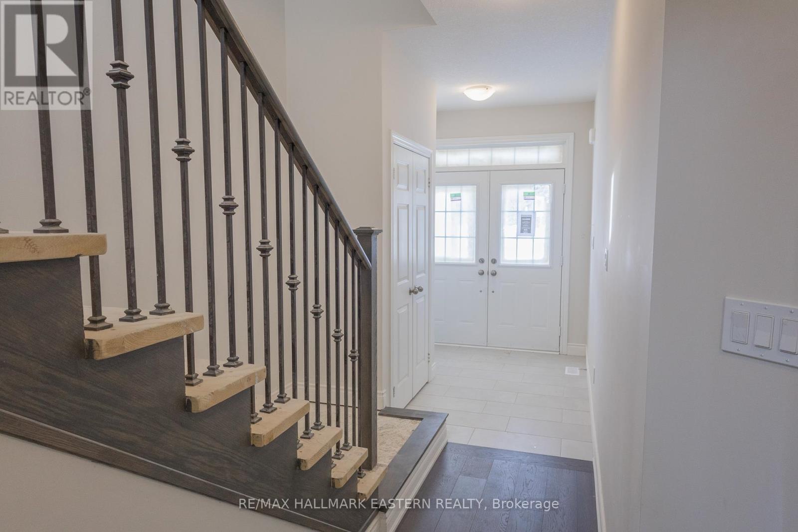 35 Coldbrook Drive, Cavan Monaghan (Cavan Twp), Ontario  L0A 1G0 - Photo 3 - X12102068
