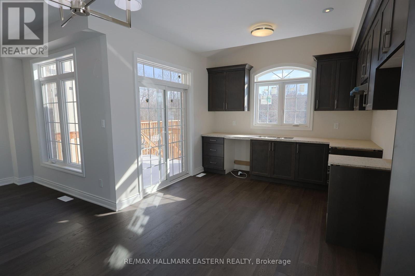 35 Coldbrook Drive, Cavan Monaghan (Cavan Twp), Ontario  L0A 1G0 - Photo 7 - X12102068