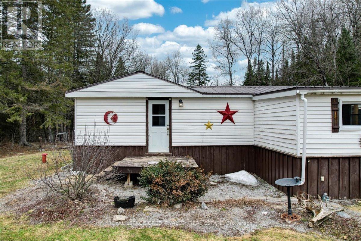 30222 Highway 62, Hastings Highlands (Monteagle Ward), Ontario  K0L 1C0 - Photo 10 - X12102542