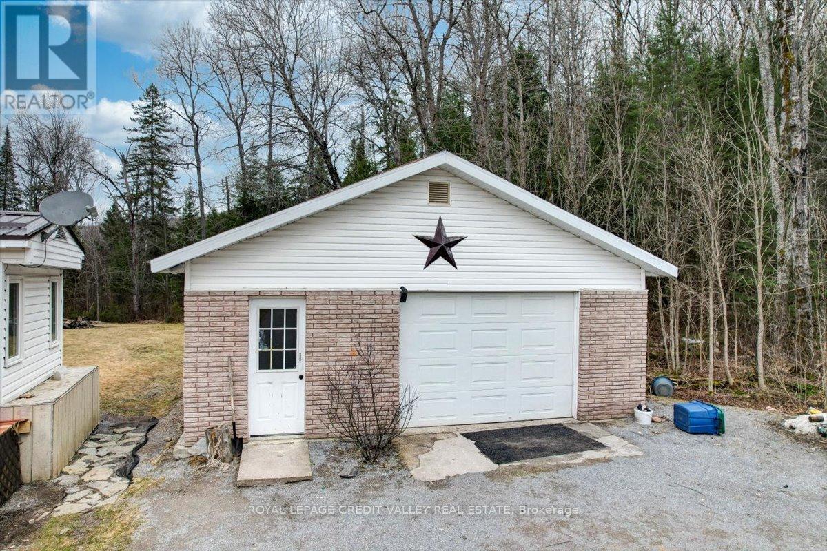 30222 Highway 62, Hastings Highlands (Monteagle Ward), Ontario  K0L 1C0 - Photo 3 - X12102542