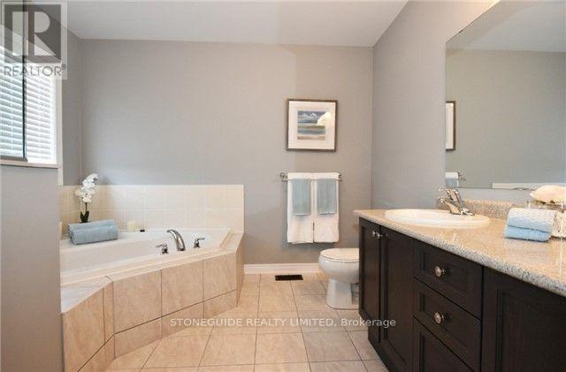 64 Briggs Grove, Peterborough (Monaghan), Ontario  K9J 0H3 - Photo 5 - X12102724