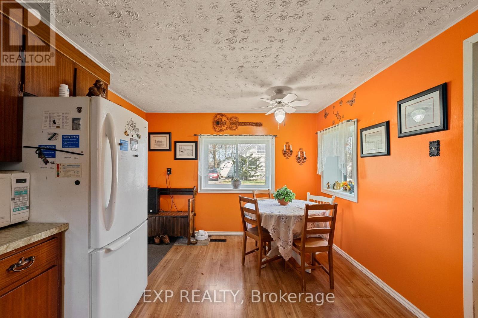 9 Victoria Street E, Kawartha Lakes (Omemee), Ontario  K0L 2W0 - Photo 16 - X12103438