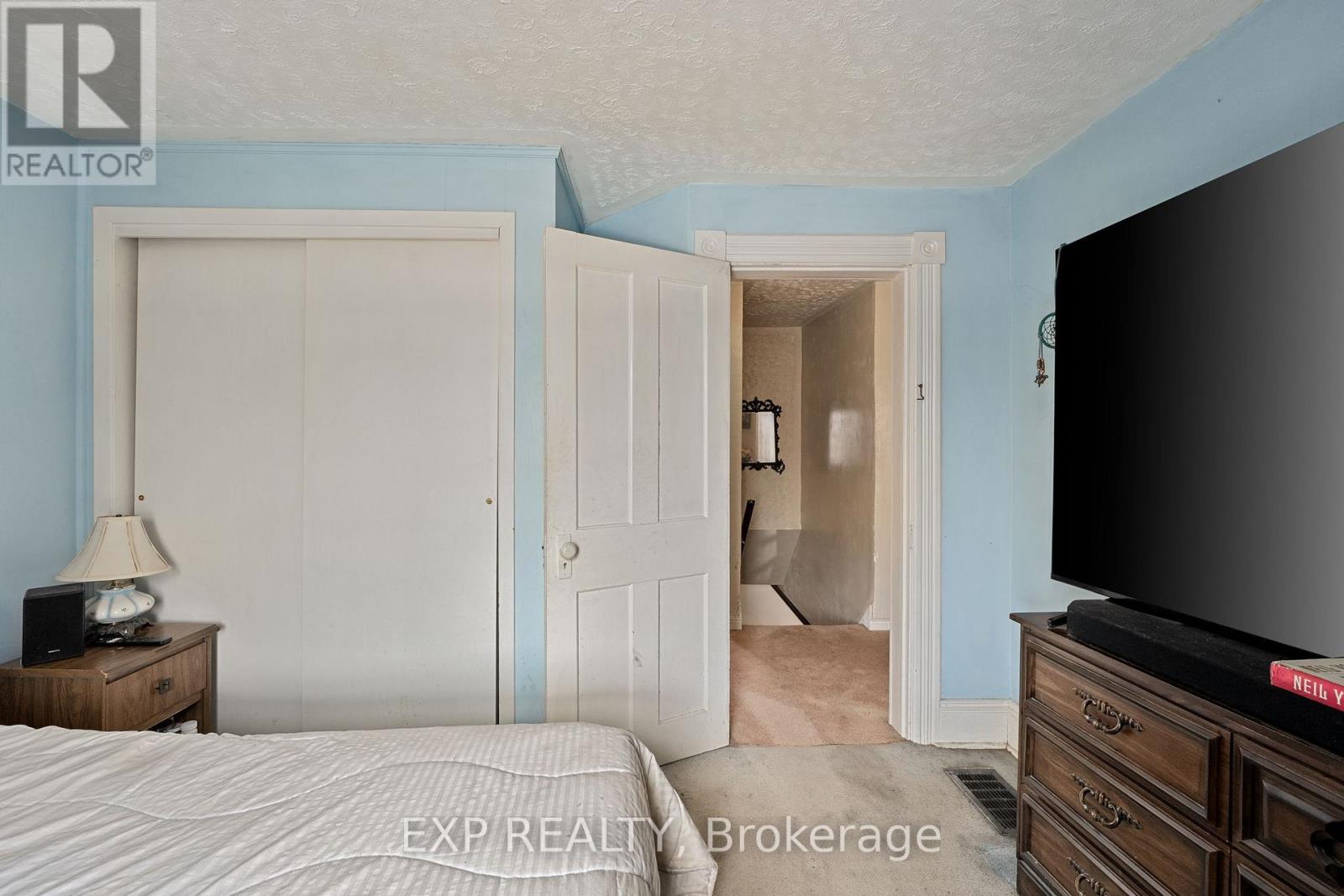 9 Victoria Street E, Kawartha Lakes (Omemee), Ontario  K0L 2W0 - Photo 21 - X12103438