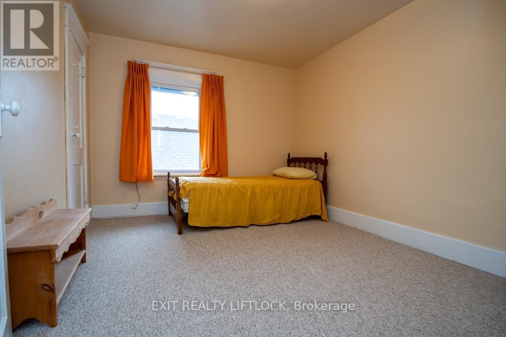 266 Stewart Street, Peterborough Central (North), Ontario  K9J 3M9 - Photo 16 - X12103722